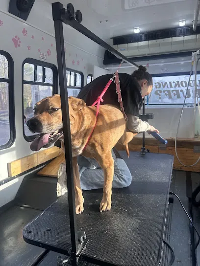 Elizabeth’s Mobile Grooming — photo from their website