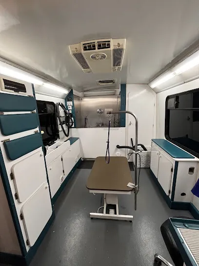 Snoqualmie Paws LLC Mobile Pet Grooming — photo from their website