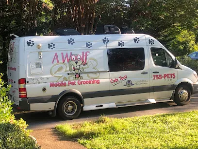 A Woolf Mobile Pet Grooming — business logo from Google