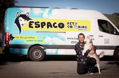 Espaco Mobile Dog Grooming — photo from their website