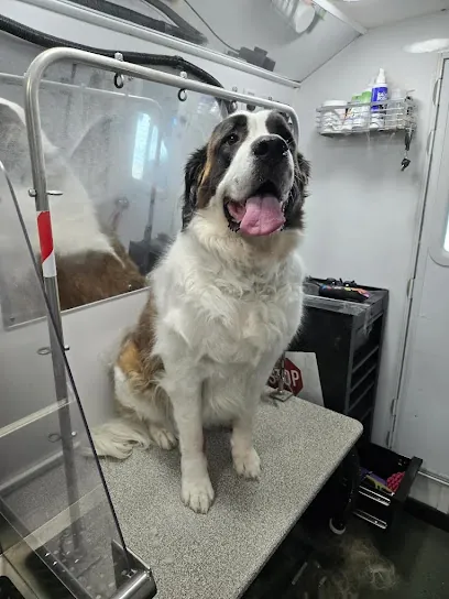Groombar Mobile Chicago — photo from their website