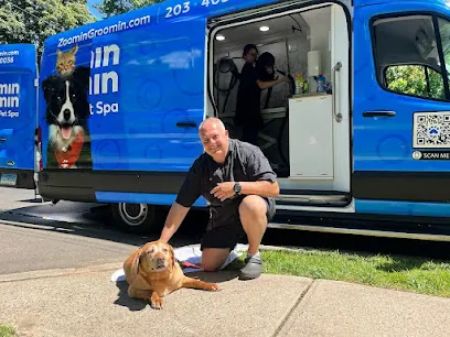 Zoomin Groomin Mobile Groomer — photo from their website