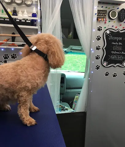 Lolli Pup Pets Mobile Groomer Vet Tech — photo from their website
