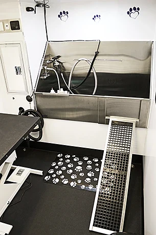 It's A Dog's Life Mobile Pet Spaw — photo from their website